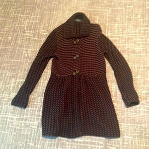 Cozy sweater, adorable buttons that snap. Willow brand small.